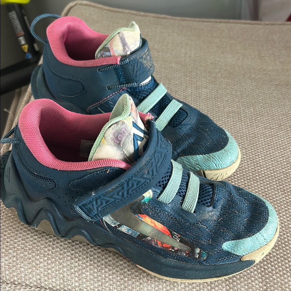 Nike Blue and Pink Sneakers with Sporty Silhouette